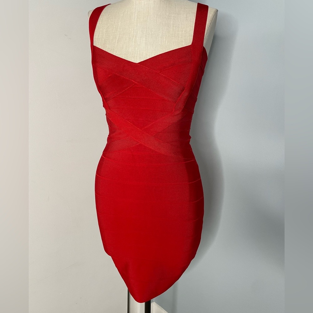 Red bandage party dress
